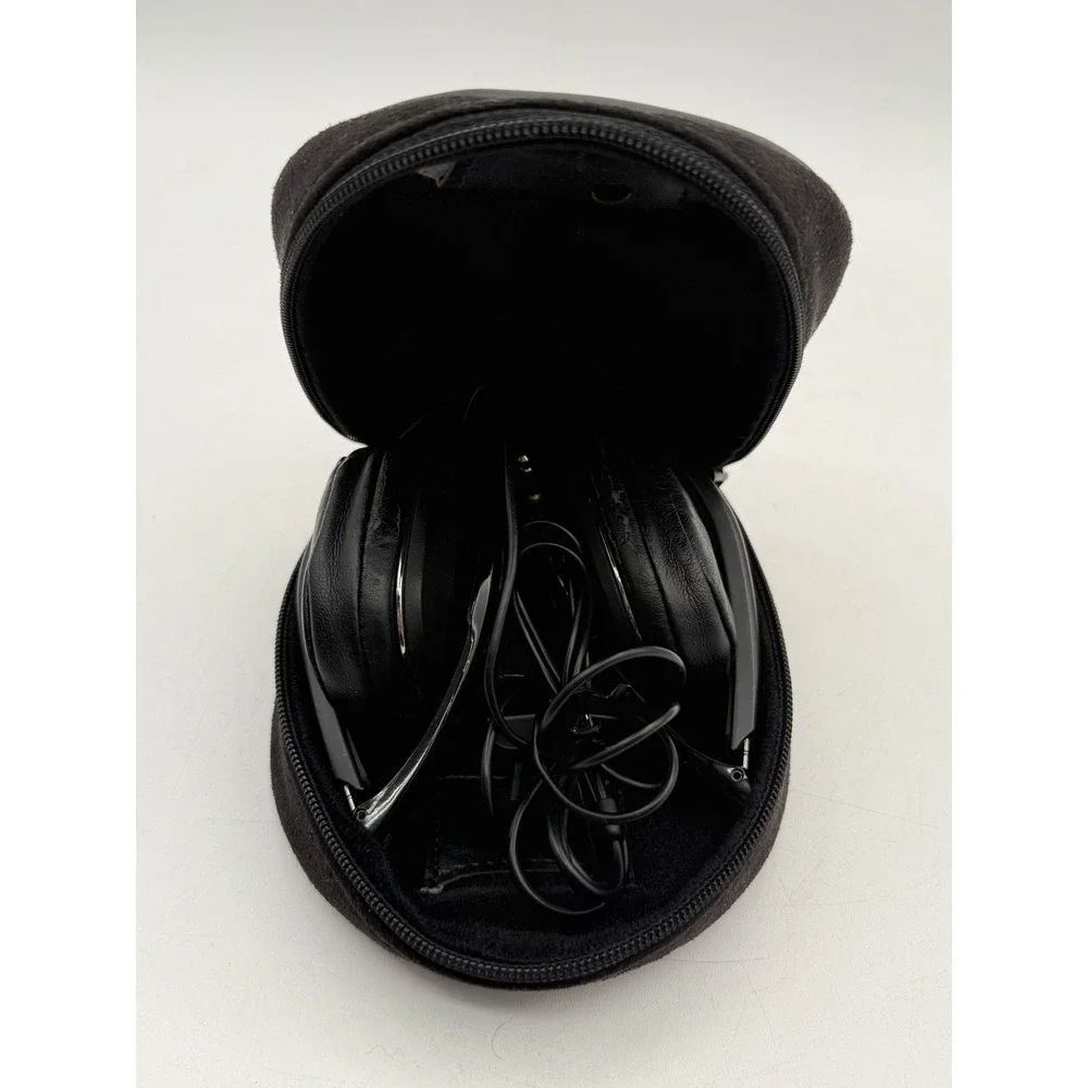 Sony MDR-NC40 Noise-Cancelling Lightweight‎ On-Ear Folding Headphones & Case